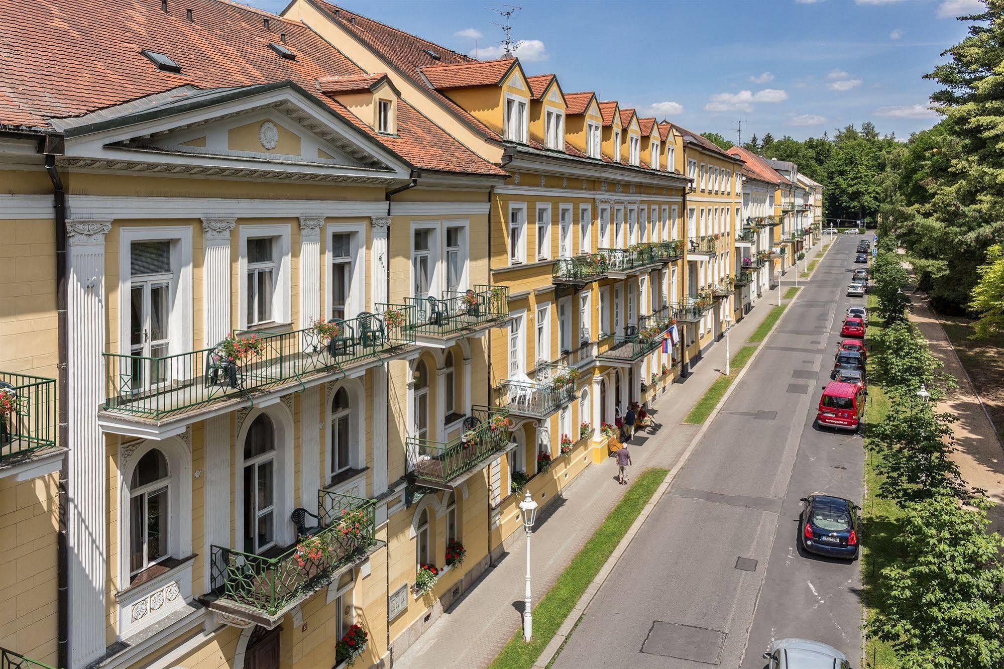 Dr. Adler Spa & Kurhotel Франтишкови-Лазне Экстерьер фото