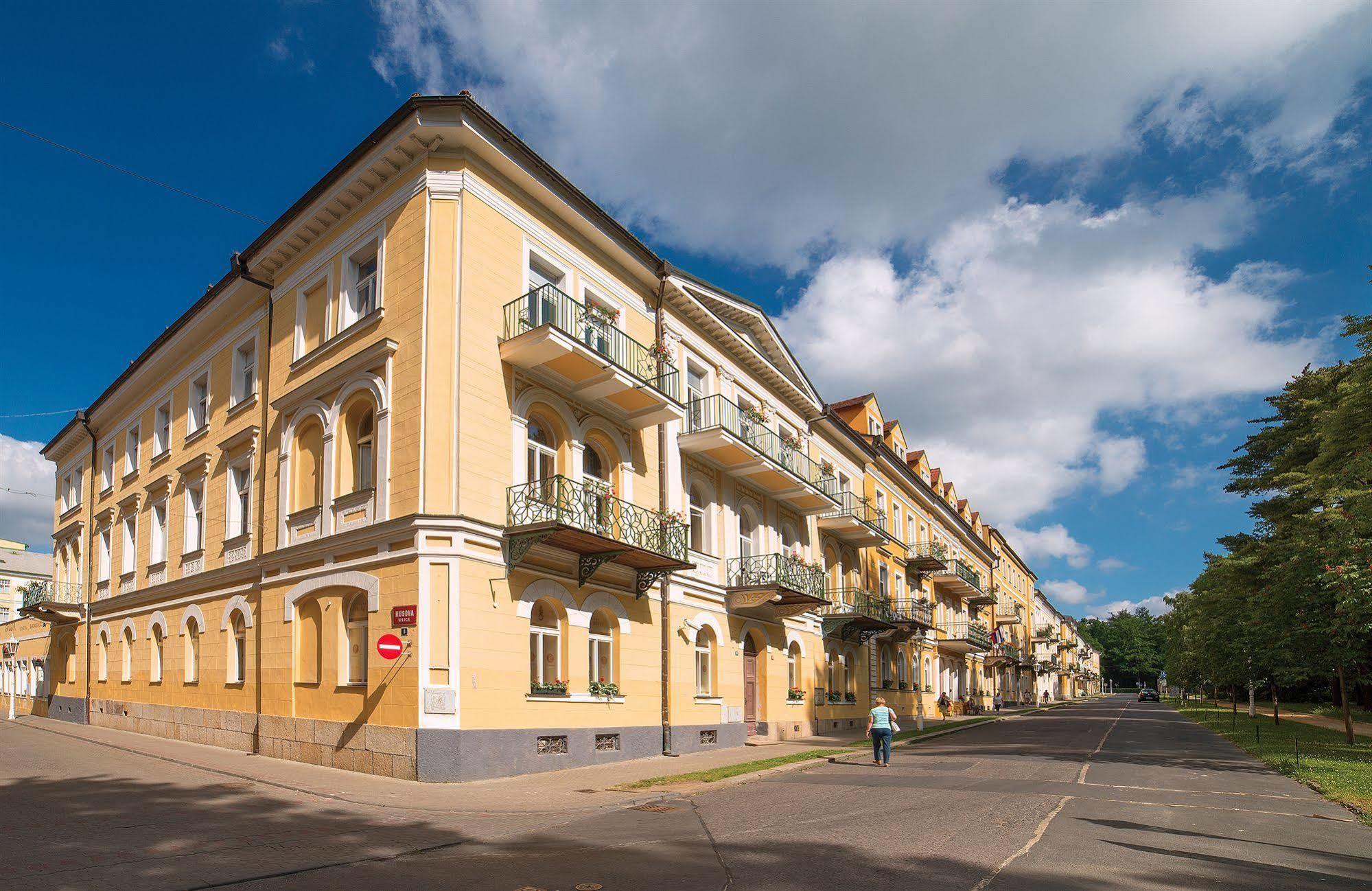 Dr. Adler Spa & Kurhotel Франтишкови-Лазне Экстерьер фото